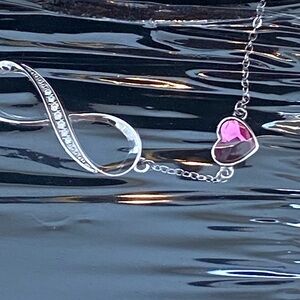 Elegant Silver Necklace with Pink Heart